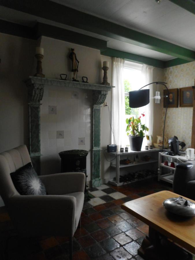 B&B In Karakteristieke Woning, Lytse Loane 5 Ee Ee エクステリア 写真