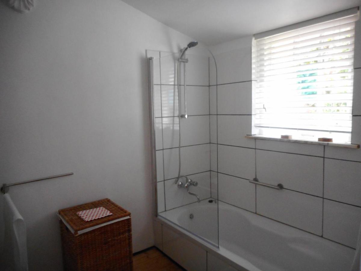 B&B In Karakteristieke Woning, Lytse Loane 5 Ee Ee エクステリア 写真